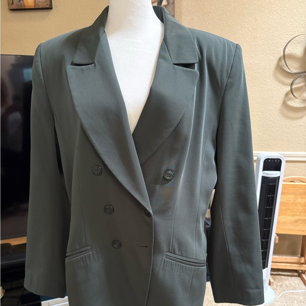 Jacqueline Ferrar Olive Green Blazer